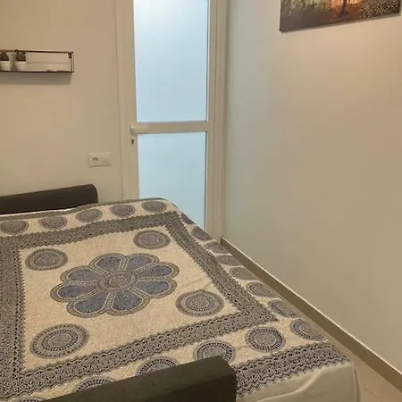 New Renovated With Beautiful View On Cliffs And Sea