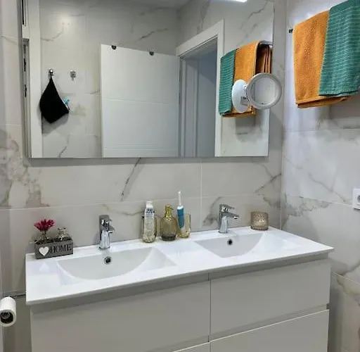 New Renovated With Beautiful View On Cliffs And Sea